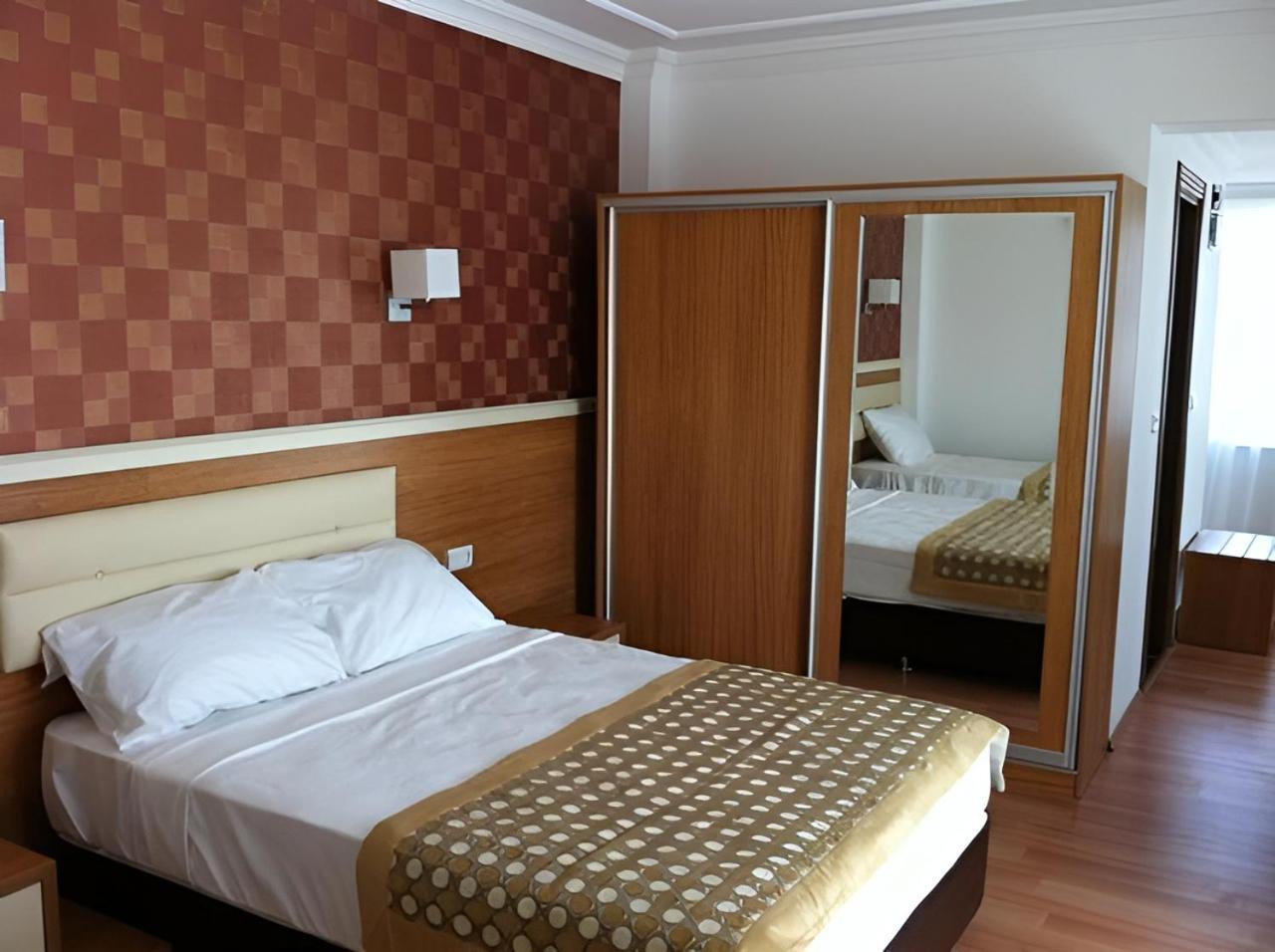 Afytos Oeren Beach Prestij Exterior foto